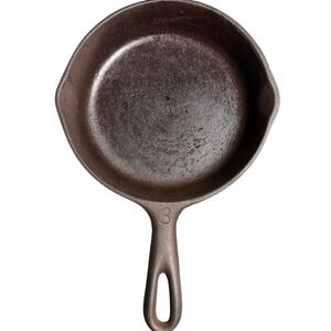 Vintage Unmarked Cast Iron Skillet Number 3 Small Frying Pan with Heat Ring